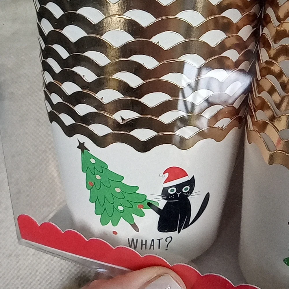 50 count Christmas baking cups cat